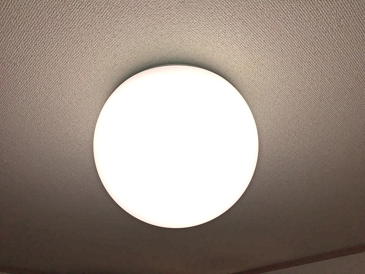 LED特有のチクチクしないフワッとした灯り” KOIZUMI(コイズミ